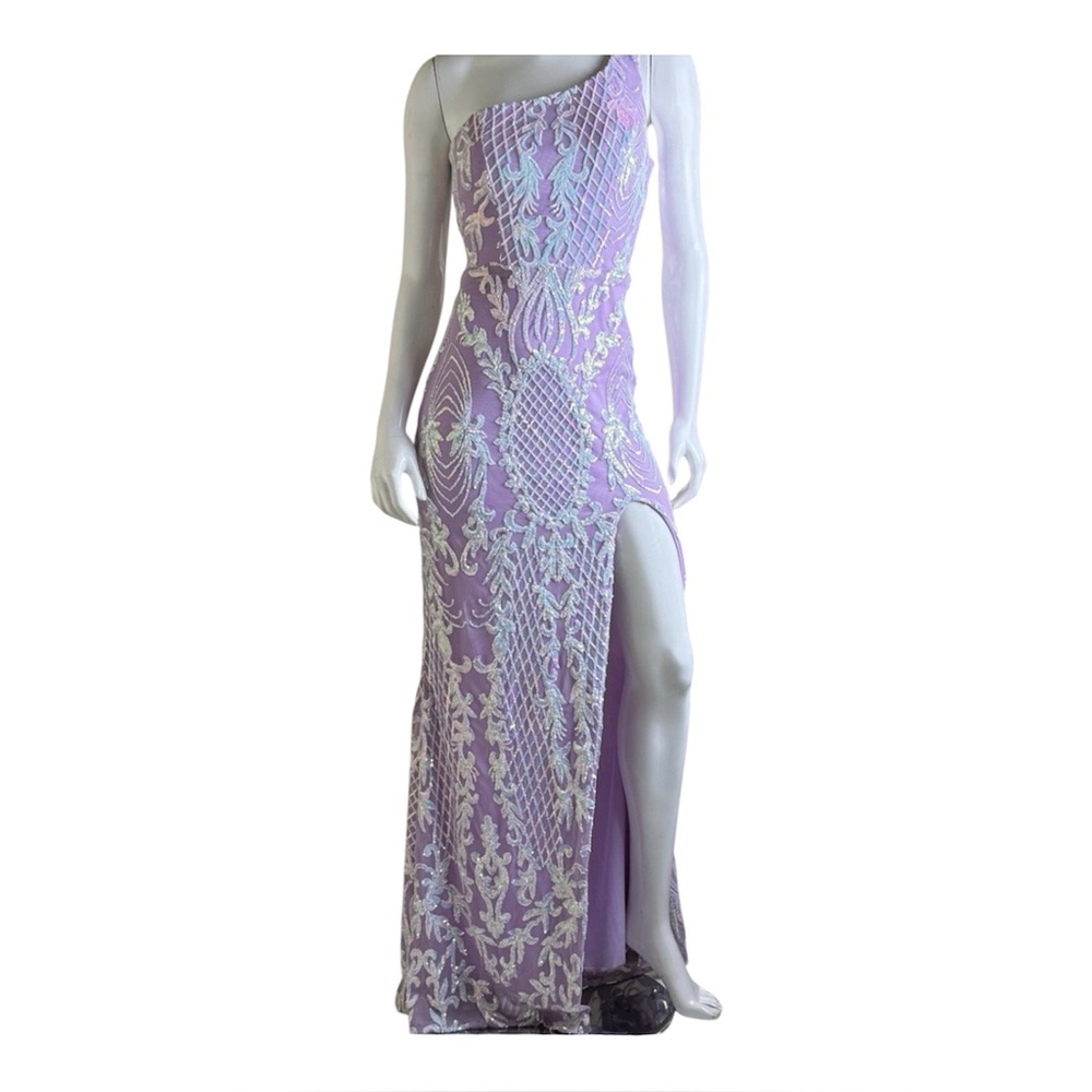 City Triangles Lavender sequined formal gown